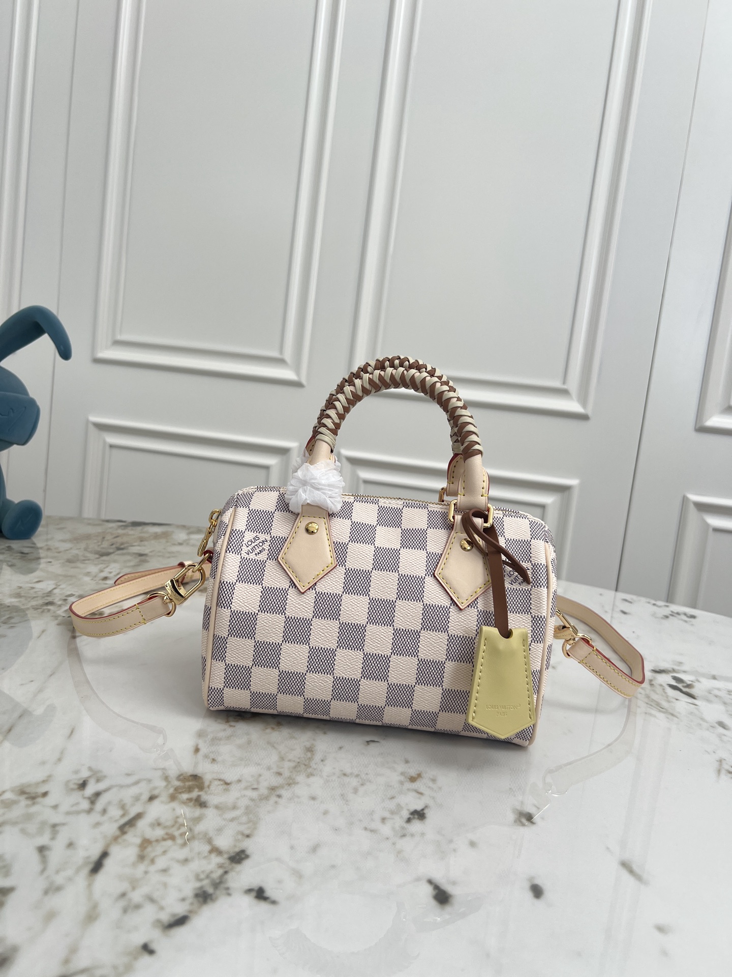 Louis Vuitton Speedy Bandoulière 20 Monogram Handbag