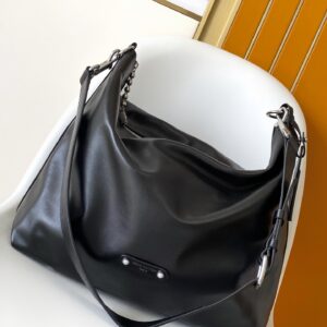 Louis Vuitton Métis Handbag M13986 in Black
