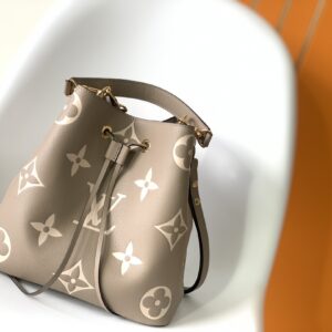 Louis Vuitton NeoNoé Medium Bucket Bag