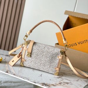 Side Trunk Medium Crossbody Bag