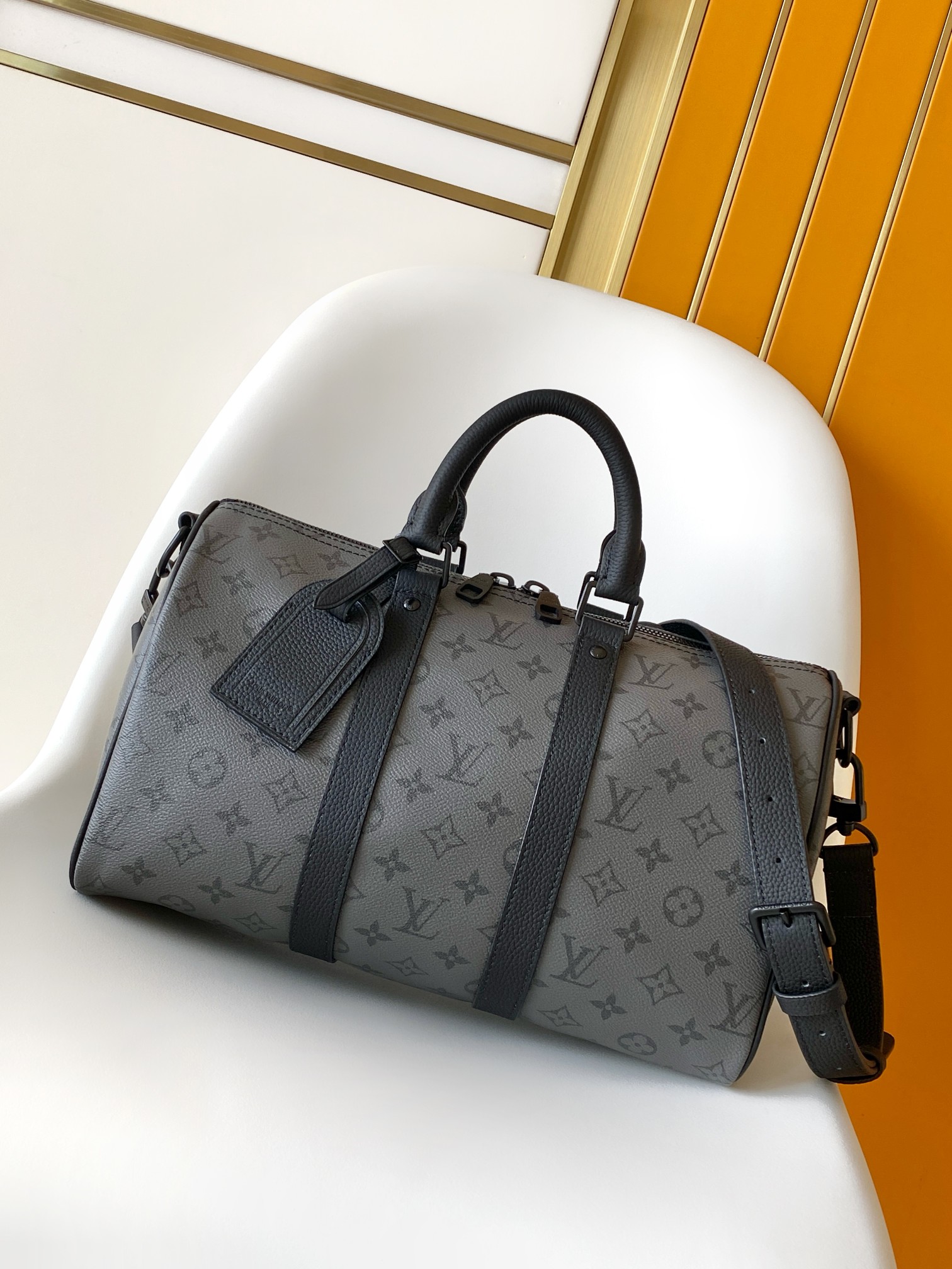 Louis Vuitton Keepall Bandoulière 35 Monogram Eclipse Bag M28370