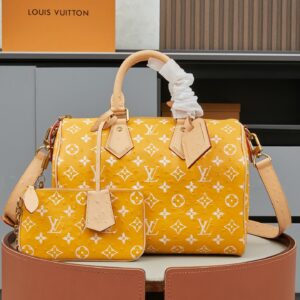 Louis Vuitton Speedy Bandouliere 30 Monogram Leather Handbag
