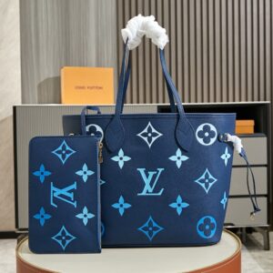 Louis Vuitton Neverfull Medium Tote Bag