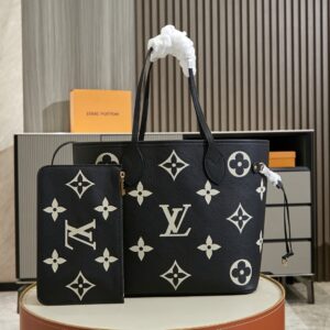 Louis Vuitton Neverfull MM Tote Bag
