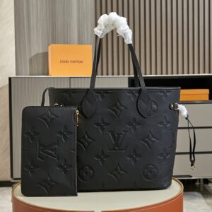 Louis Vuitton Neverfull Medium Tote Bag