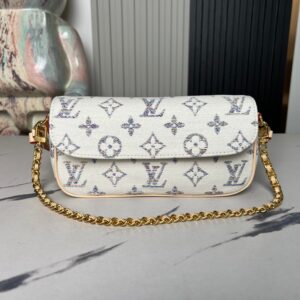 Louis Vuitton Wallet on Chain Ivy M83499