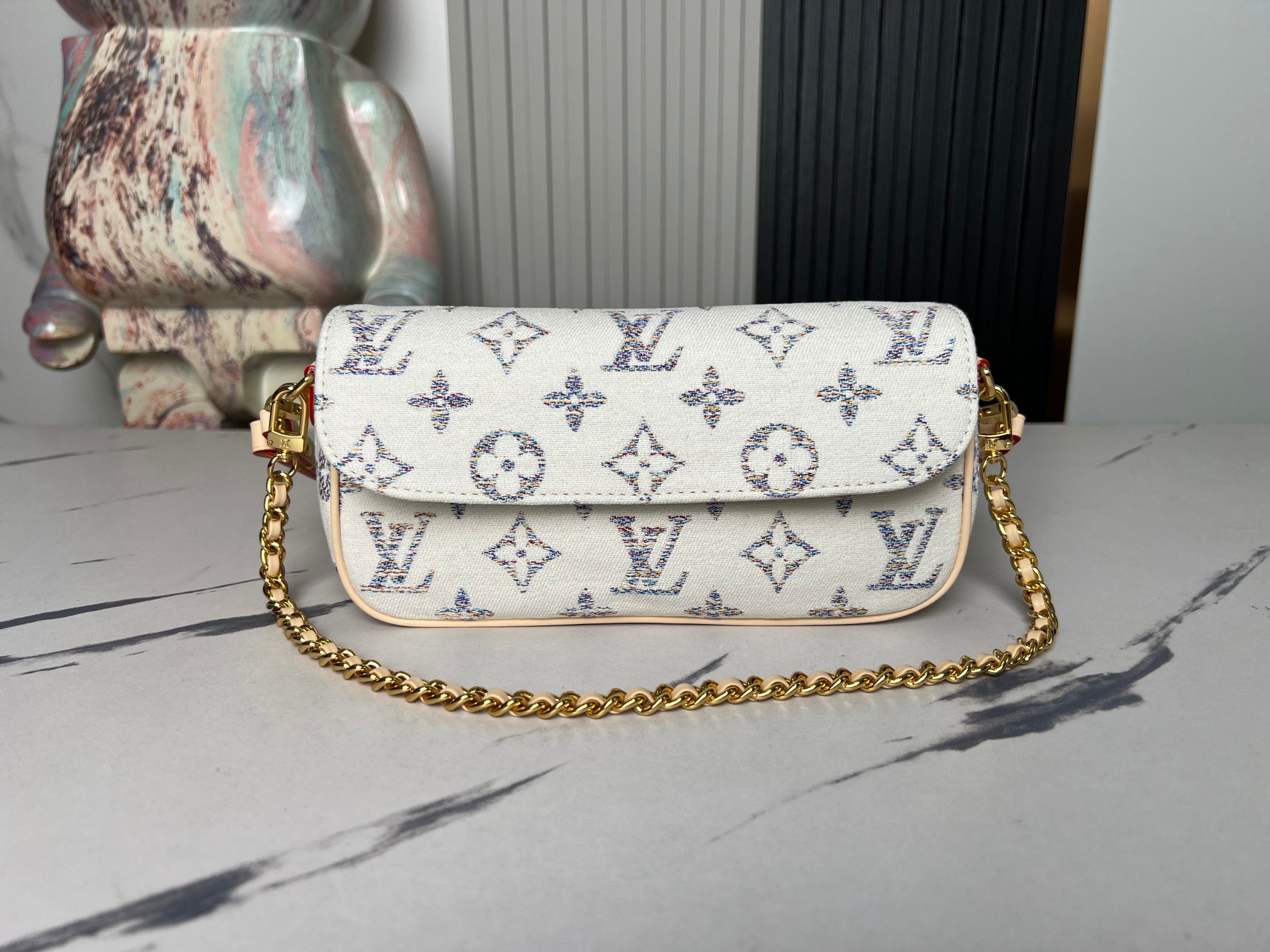 Louis Vuitton Wallet on Chain Ivy M83499