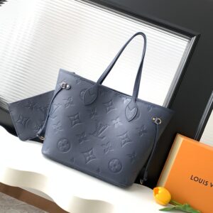 Louis Vuitton Neverfull MM Tote Bag with Detachable Zip Pouch