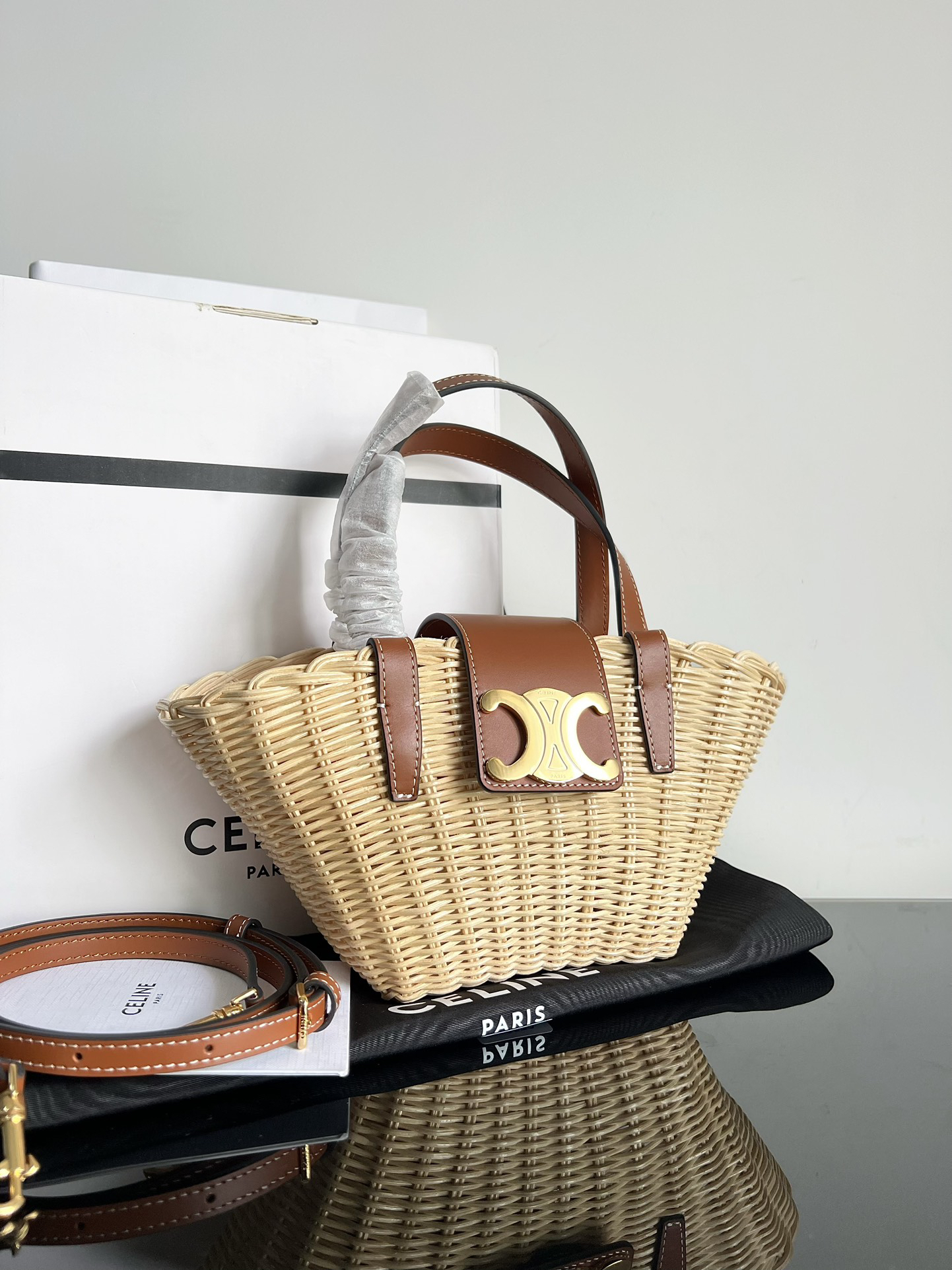 TEEN COUFFIN Woven Rattan Basket Bag