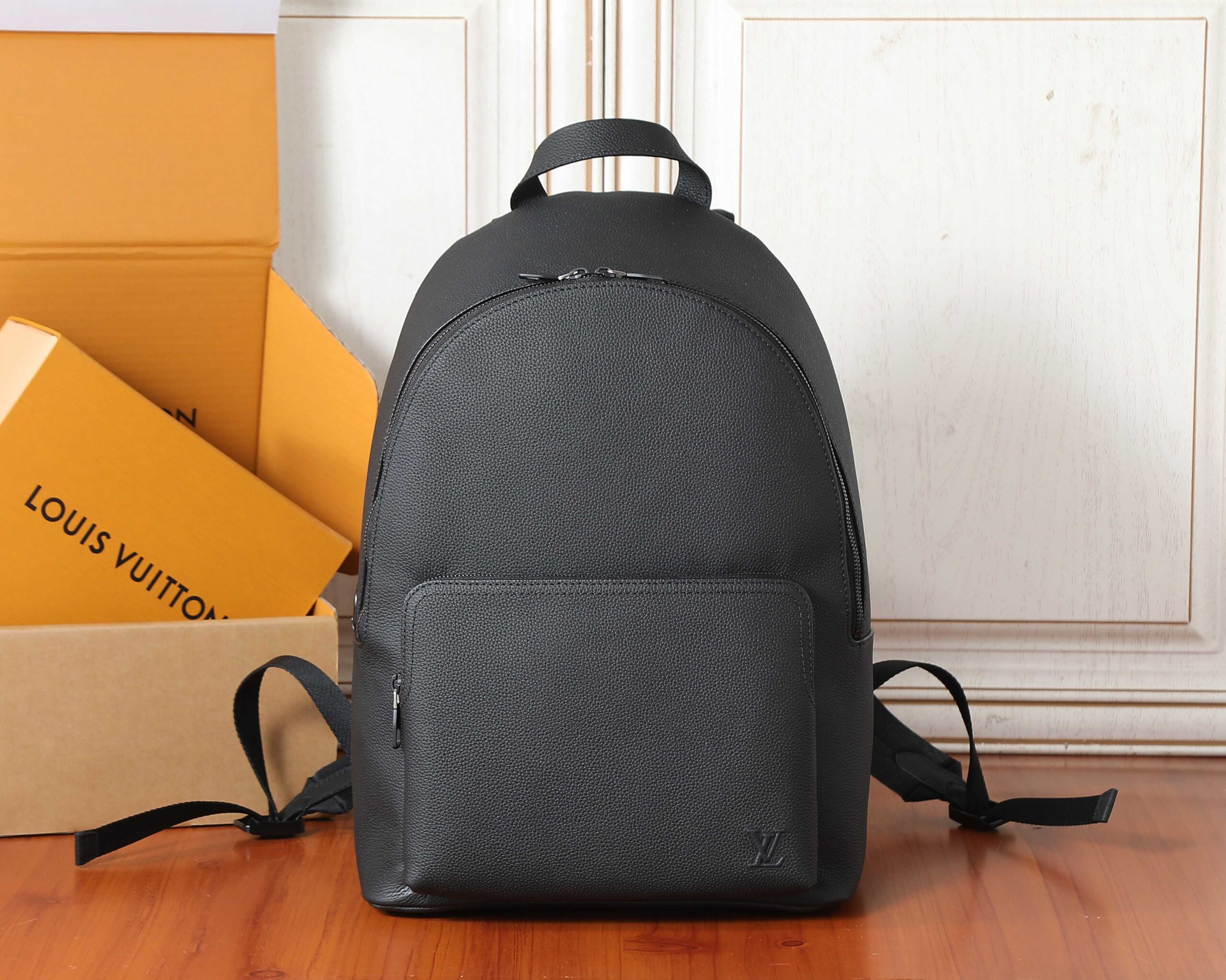 Louis Vuitton Discovery Work Shoulder Bag