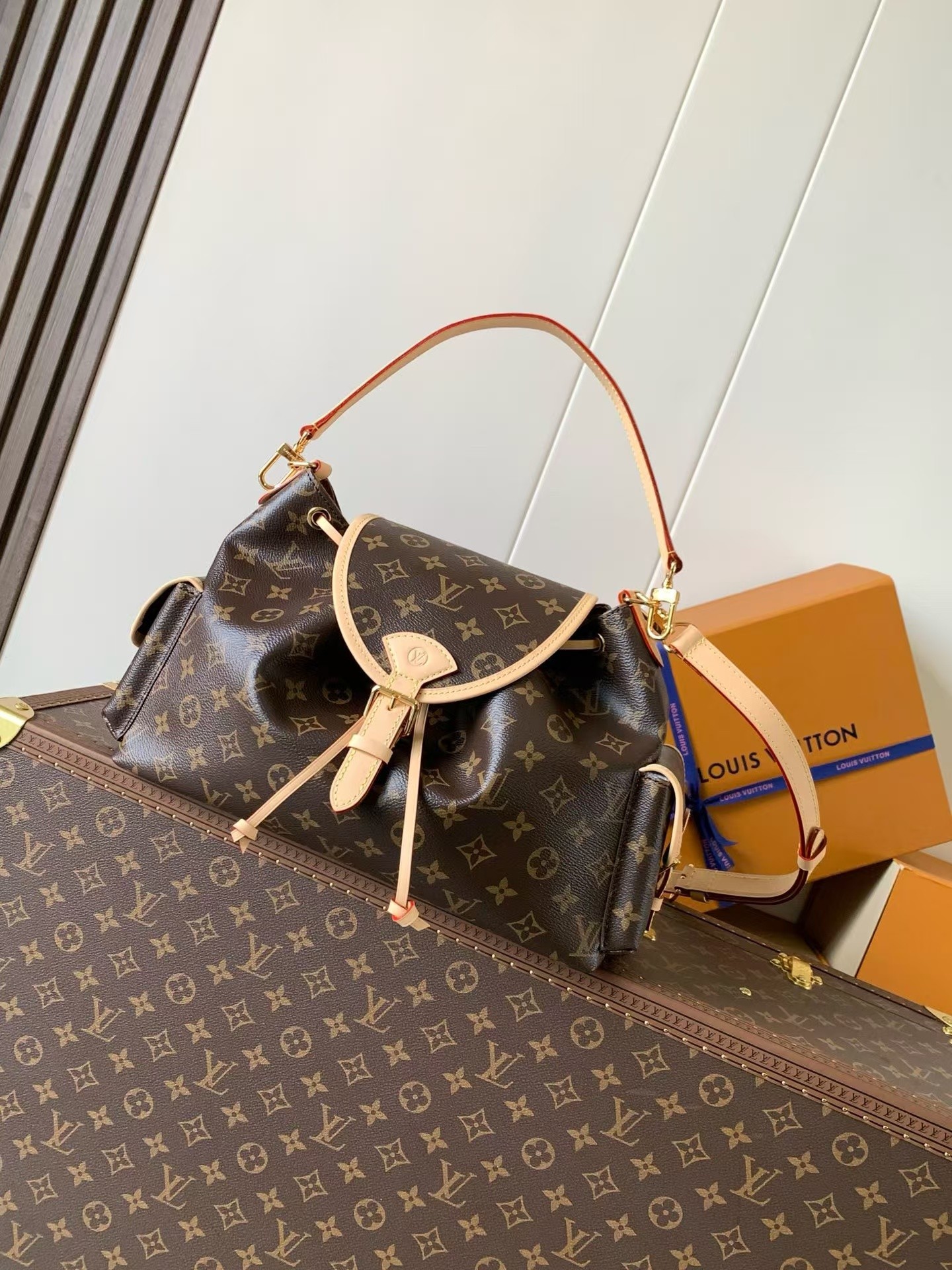 Louis Vuitton Odyssee Medium Crossbody Bag
