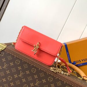 Louis Vuitton LV Bloom Wallet On Chain Crossbody Bag M14548