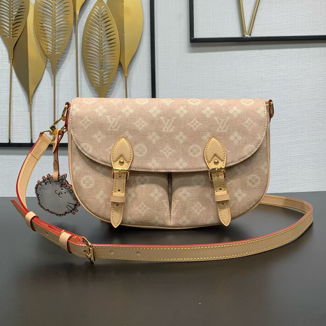 Louis Vuitton Escape Bag, Travels With Grace Coddington Meowgram, Model M15134
