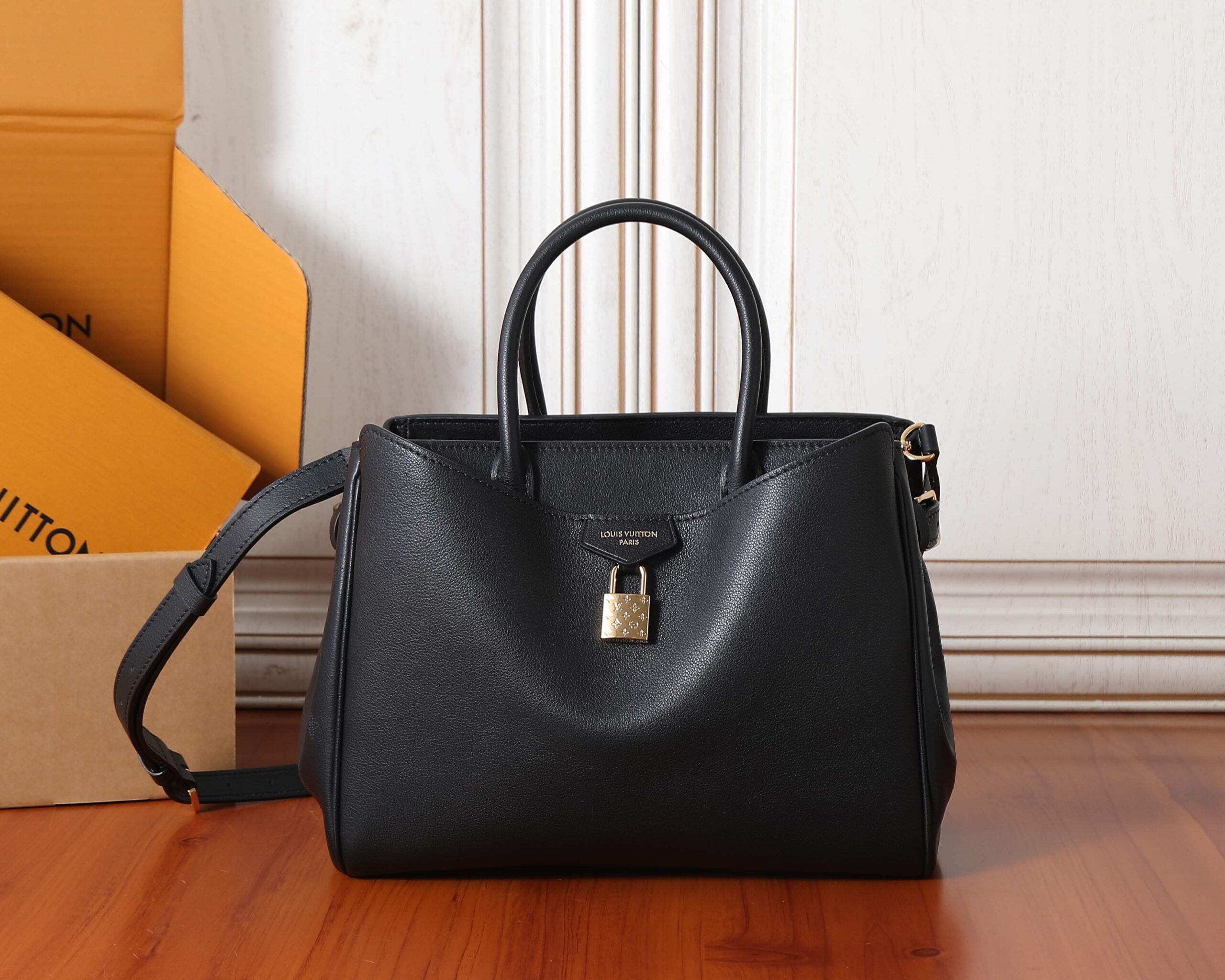 Louis Vuitton Vendôme PM Handbag