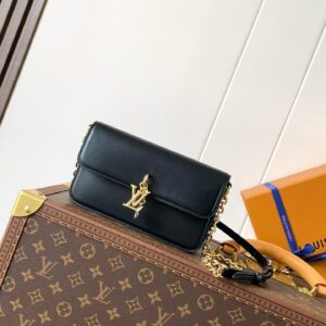 Louis Vuitton LV Bloom Wallet On Chain