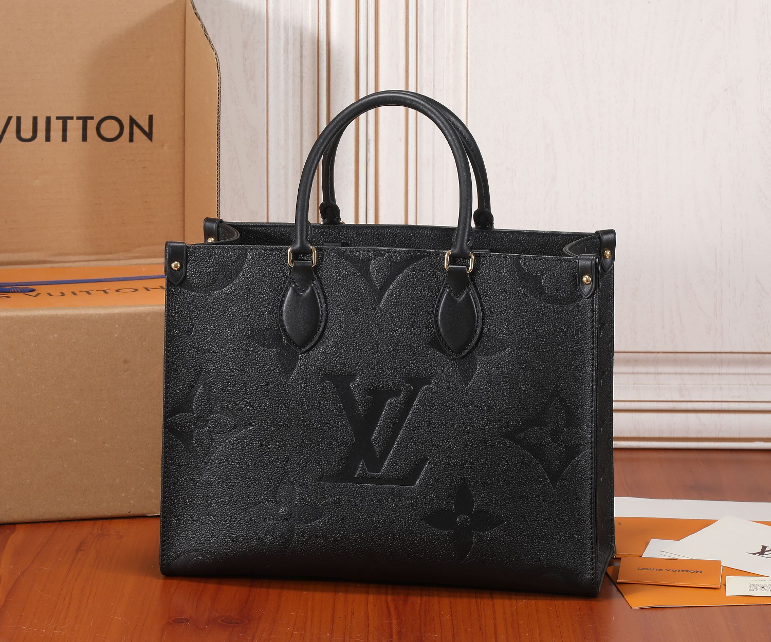 Louis Vuitton OnTheGo MM Tote