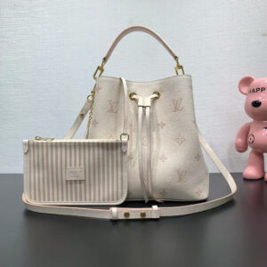 Louis Vuitton NeoNoe Medium Handbag M14401