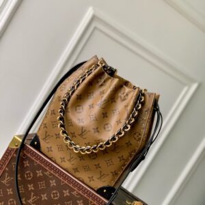 Monogram Reverse Noé Handbag M13324