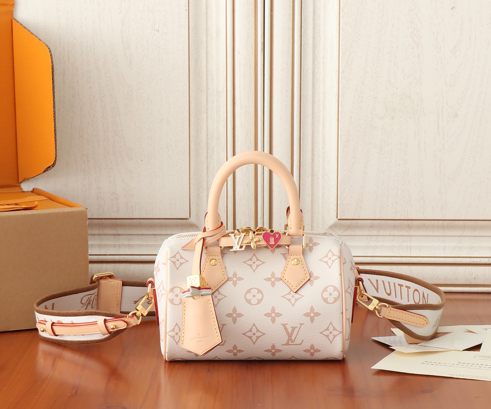 Louis Vuitton Speedy 18 Handbag, Model M24474
