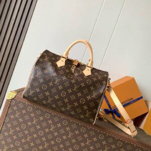 Louis Vuitton Speedy Bandouliere 30 Handbag in Monogram Canvas