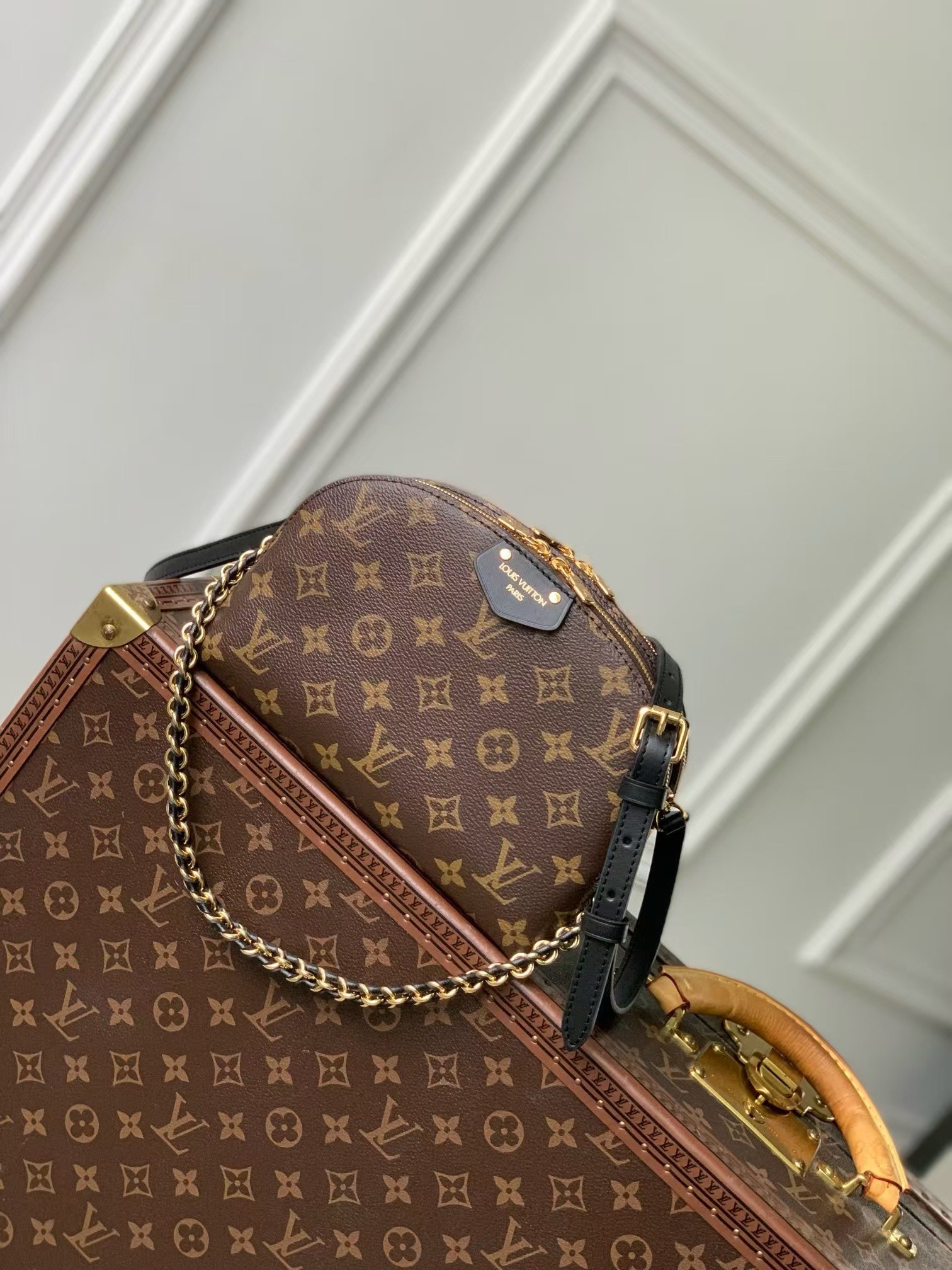 Louis Vuitton Alma Monogram Canvas Crossbody Bag