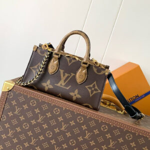 Louis Vuitton OnTheGo East West Tote Bag in Monogram Giant Canvas