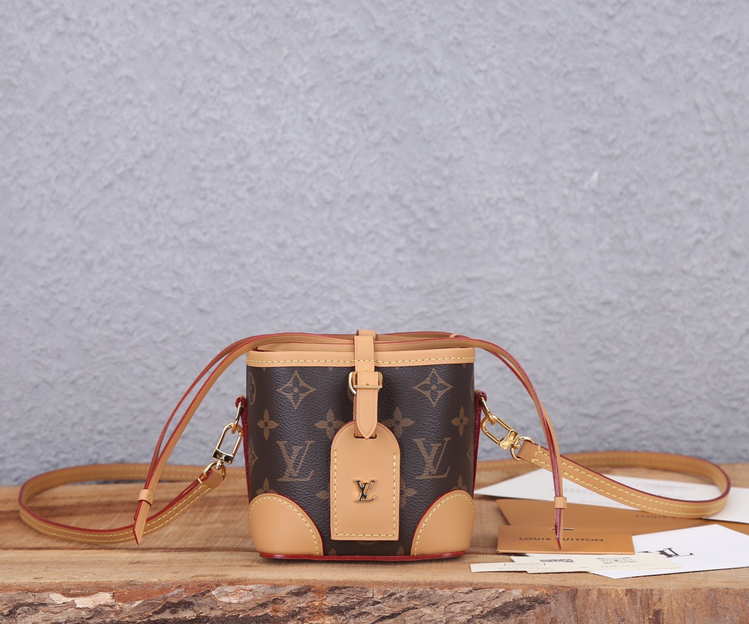 Louis Vuitton Néo Noé Purse M57099