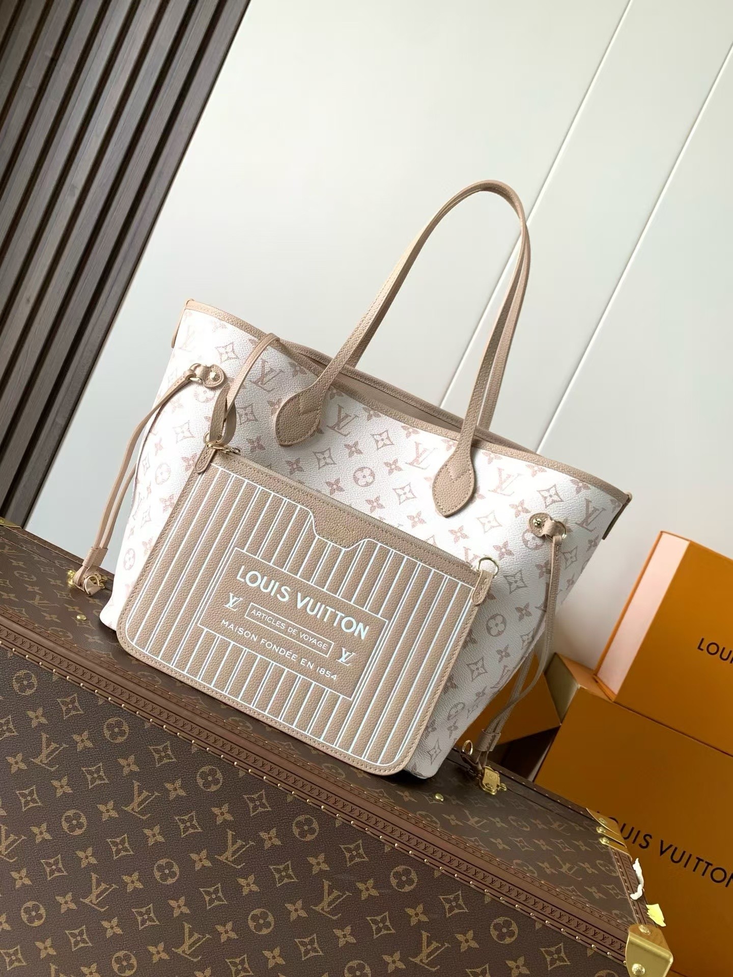 Louis Vuitton Neverfull Inside Out MM Reversible Tote Bag M25665