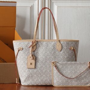 Louis Vuitton Neverfull MM Monogram Emblème Peuplier Tote Bag