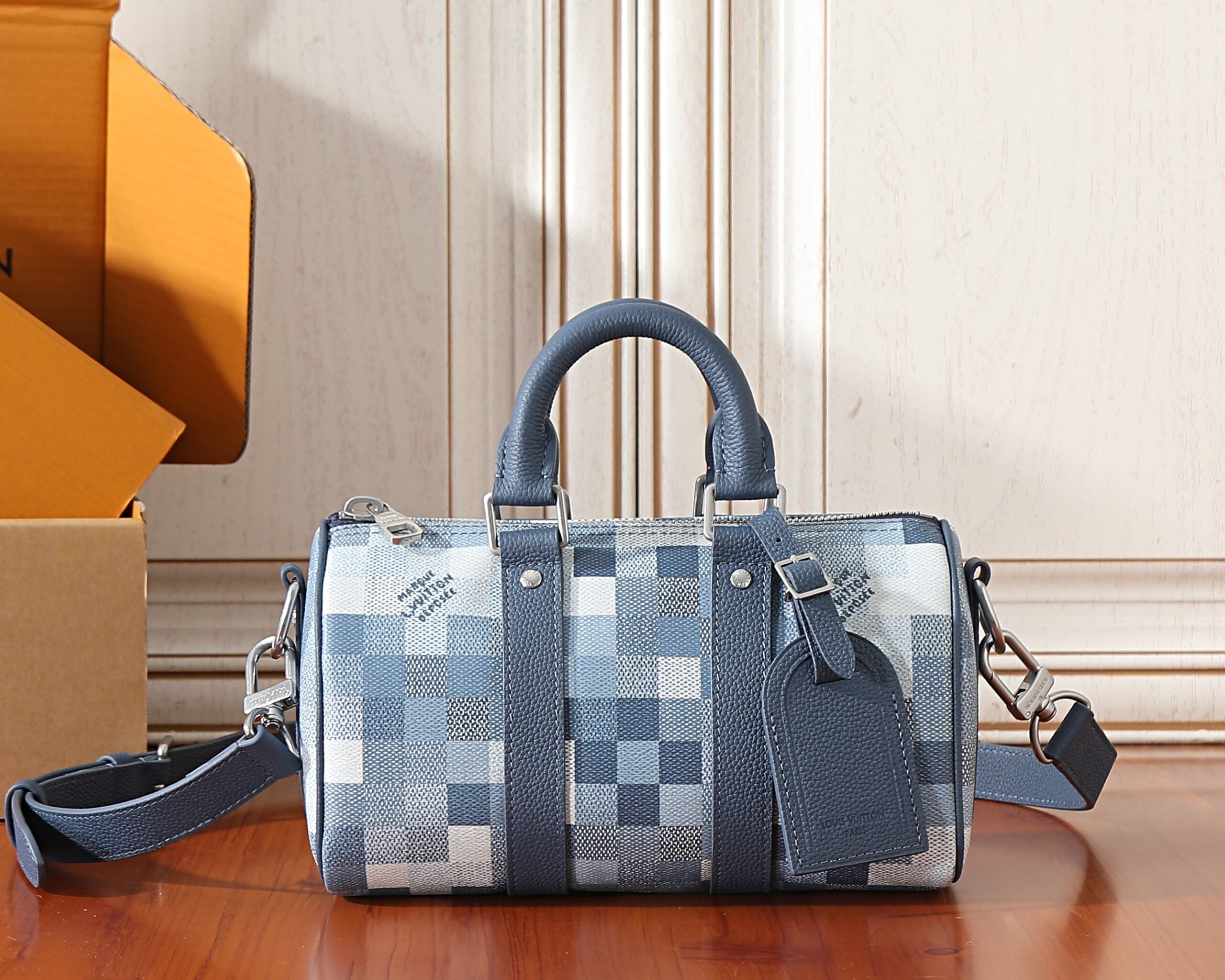 Louis Vuitton Keepall Bandouliere 25 Bag