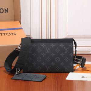 Louis Vuitton Gaston Wearable Wallet