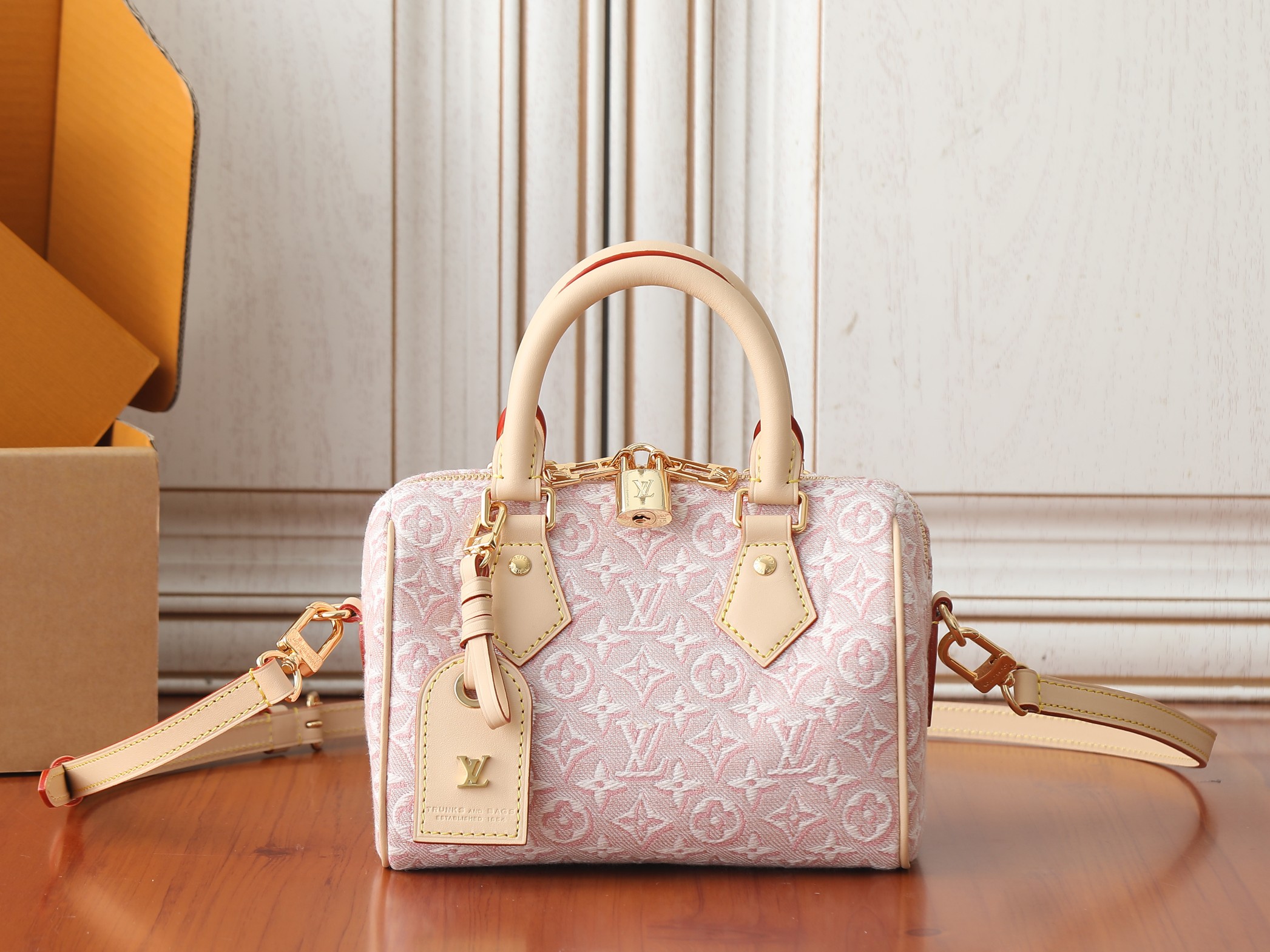 Louis Vuitton Speedy Bandouliere 20 Monogram Embleme Handbag