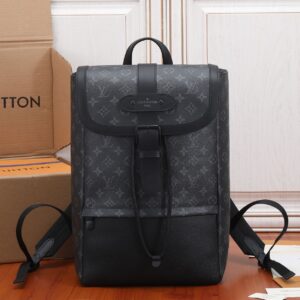 Louis Vuitton Saumur Shoulder Bag M45913