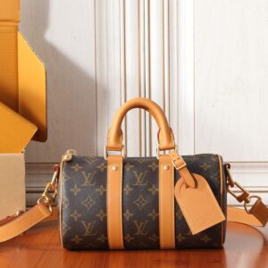 Louis Vuitton Keepall Bandoulière 25 Shoulder Bag M28957