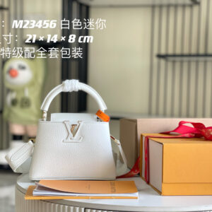 Louis Vuitton Capucines BB Handbag