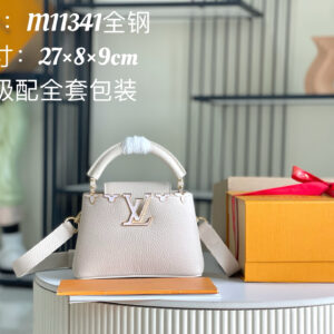 Louis Vuitton Capucines BB Handbag in Off-White Leather