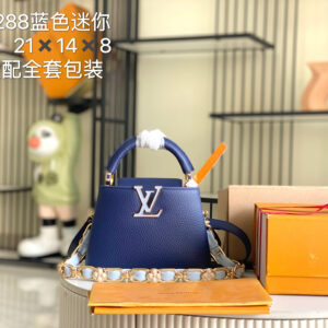 Louis Vuitton Capucines Handbag in Deep Blue Calfskin