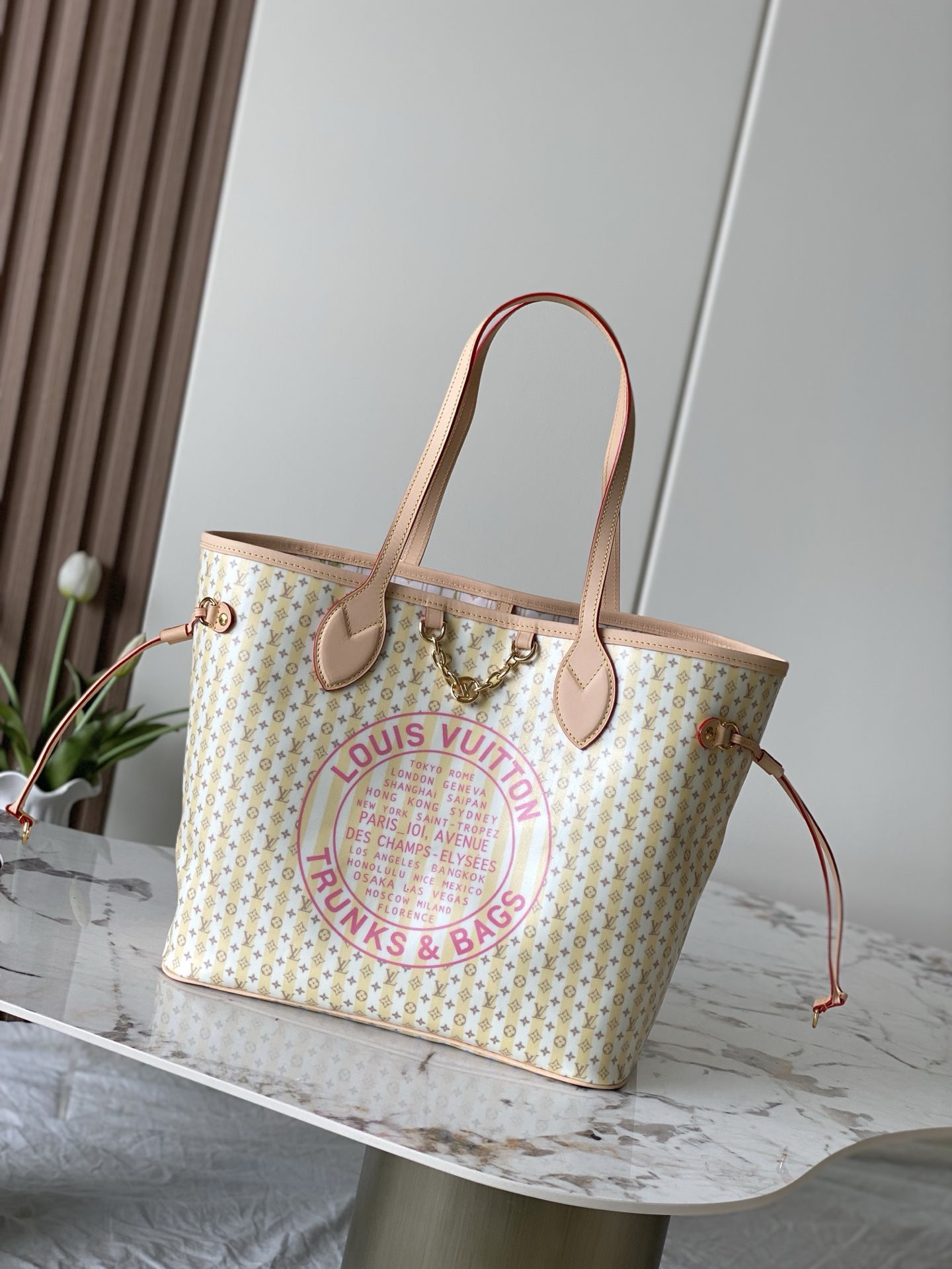 Louis Vuitton Neverfull Medium Tote Bag in Light Yellow Canvas