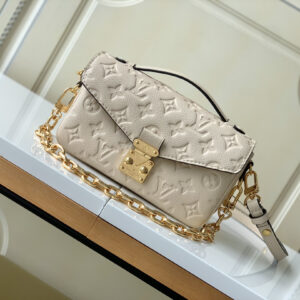 Louis Vuitton Pochette Métis East West Shoulder Bag