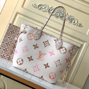 Louis Vuitton Neverfull Monogram Canvas Tote Bag with Detachable Zip Pouch