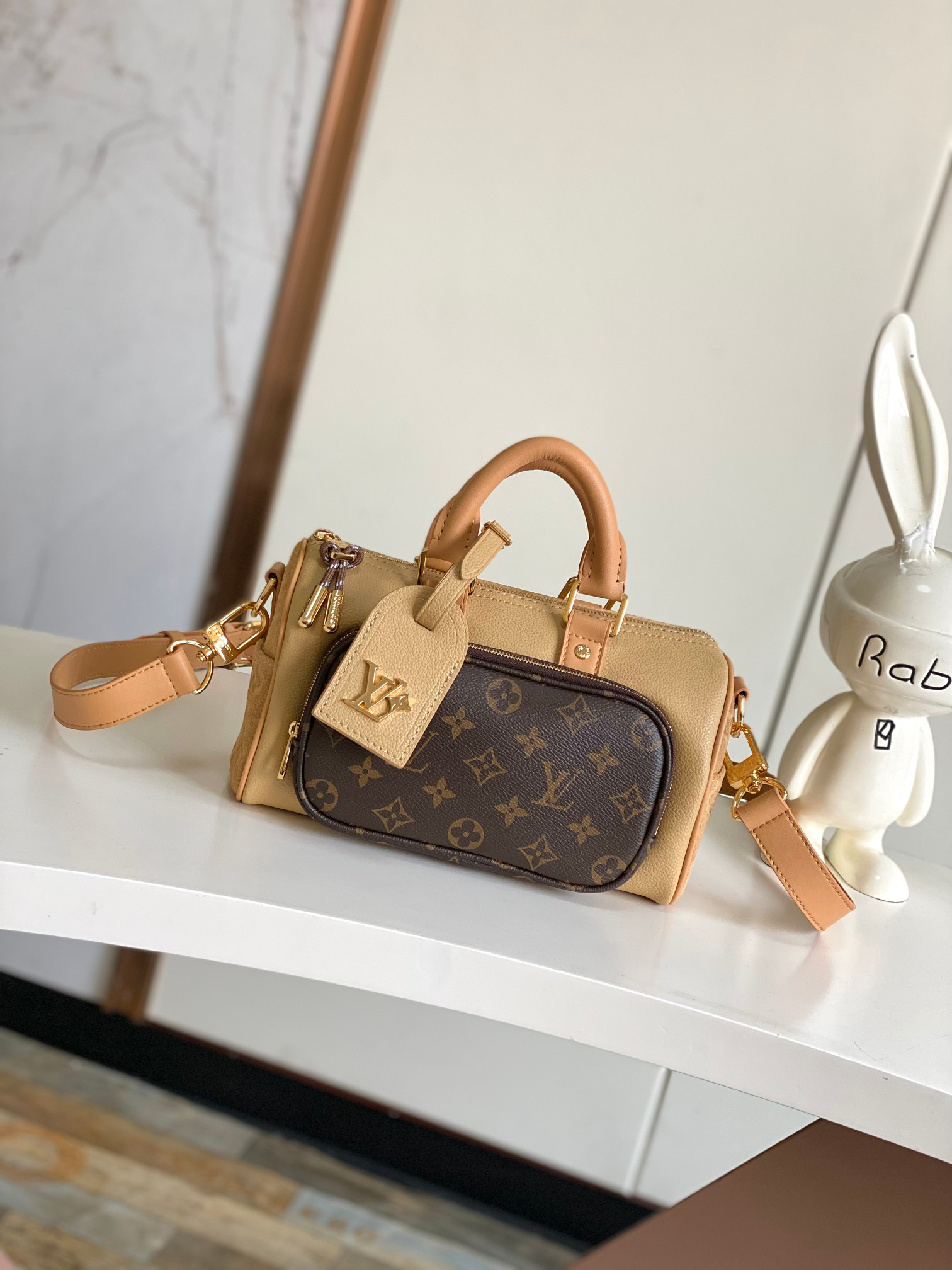 Louis Vuitton Keepall Bandoulière 25 Crossbody Bag M12627
