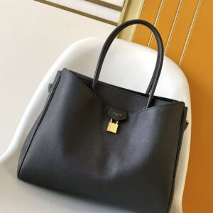 Vendôme Leather Handbag with Adjustable Side Straps