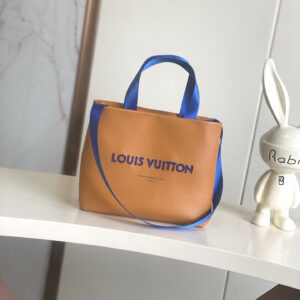Louis Vuitton M15237/M15239 Leather Tote Bag