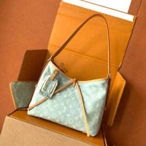 Carryall Small Crossbody Bag M11462
