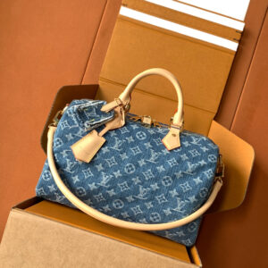 Louis Vuitton Speedy Bandoulière 30 Handbag