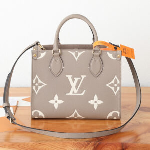 Louis Vuitton Onthego Small Tote Bag