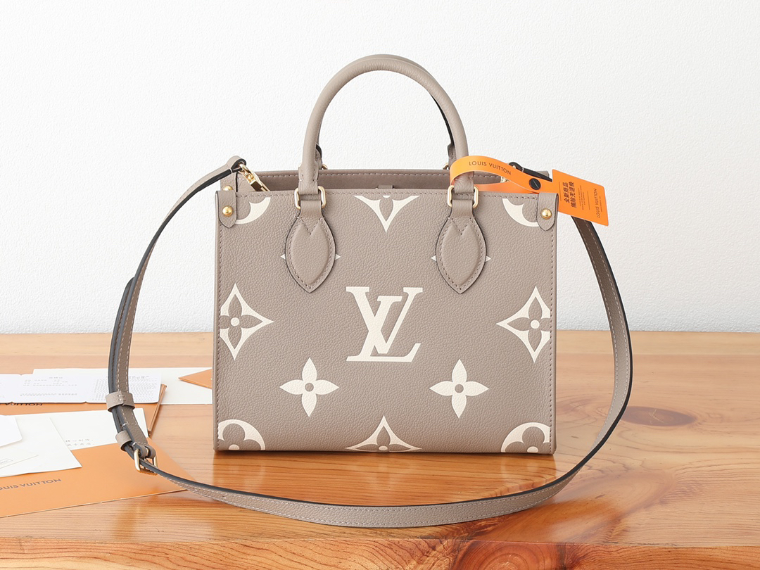 Louis Vuitton Onthego Small Tote Bag