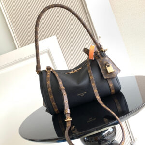 Express Small Handbag in Cowhide Leather