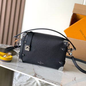 Side Trunk Medium Crossbody Bag