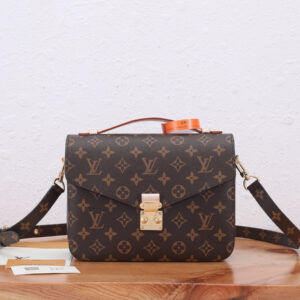 Louis Vuitton Pochette Métis Crossbody Handbag